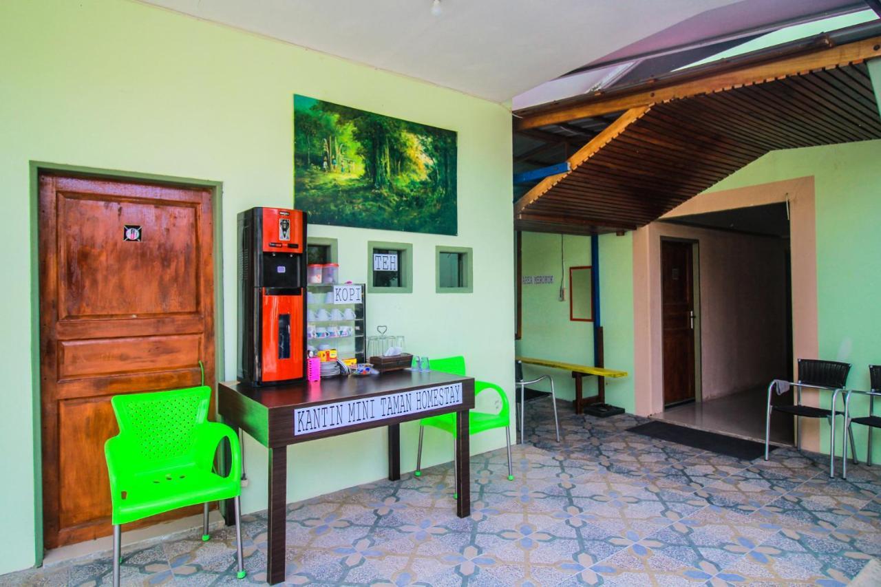 Oyo 1596 Taman Homestay Syariah دماي المظهر الخارجي الصورة